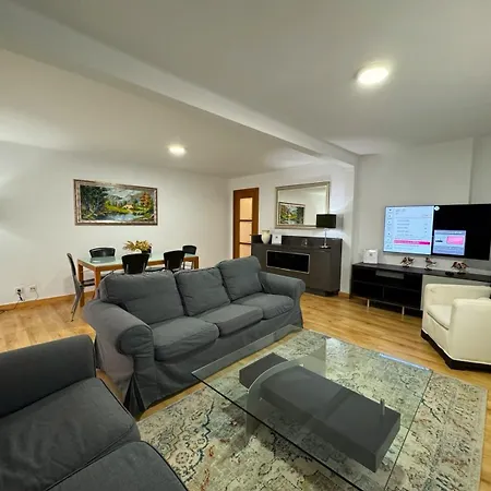 Barbastro Apartment